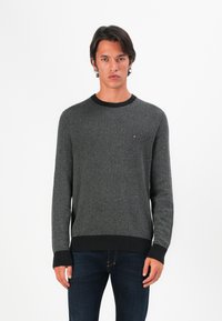 Пуловер Пуловер