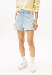 Шорты Шорты