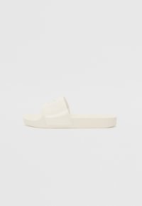 Шлепанцы Шлепанцы