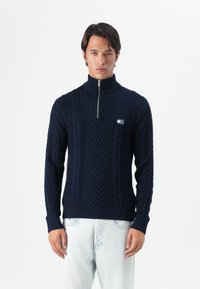 Пуловер Пуловер