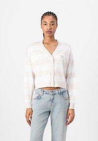 Вязаная кофта Вязаная кофта