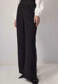 Брюки Брюки