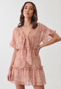 Летнее платье Летнее платье