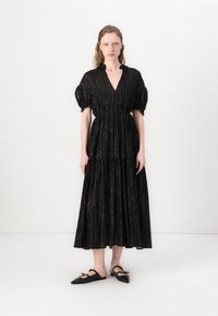 Твинсет Твинсет