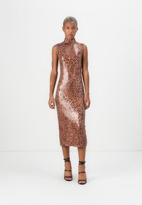 Твинсет Твинсет