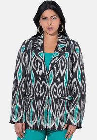 Короткое пальто Короткое пальто