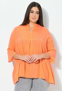 Блузка Блузка