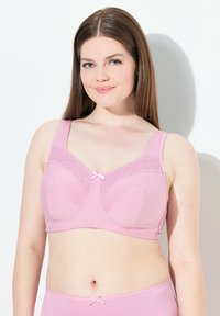 Бюстгальтер Бюстгальтер