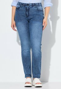 Джинсы Джинсы