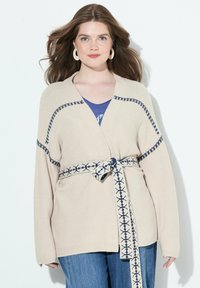 Жаккардовая кофта Жаккардовая кофта