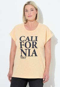 Футболка Футболка