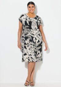 Платье Платье