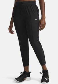 Спортивный костюм Спортивный костюм