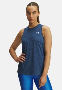 Спортивный топ Спортивный топ