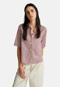 Блузка Блузка