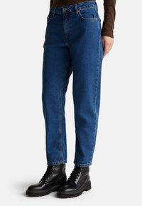 Джинсы Джинсы