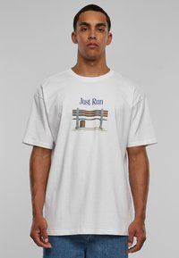 Футболка Футболка