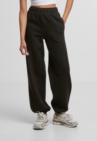 Спортивные штаны Спортивные штаны