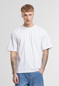 Футболка Футболка