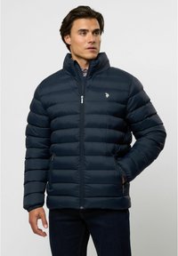 Зимняя куртка Зимняя куртка