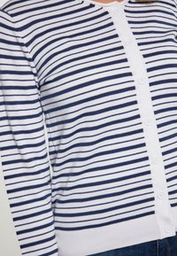 Кардиган Кардиган