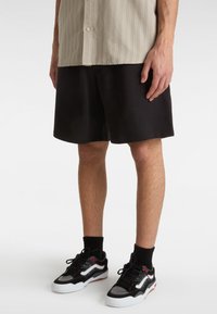 Шорты Шорты