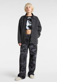 Широкие брюки Широкие брюки