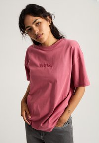 Футболка Футболка