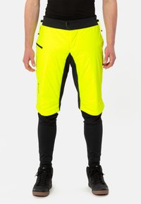 Спортивныве шорты Спортивныве шорты