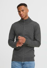 Вязаная кофта Вязаная кофта