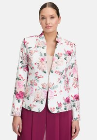 Блейзер Блейзер