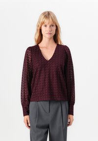 Блузка Блузка