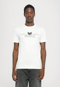 Футболка Футболка