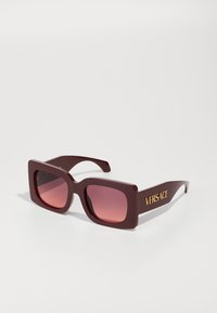 Солнечные очки Солнечные очки