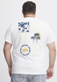 Футболка Футболка