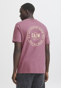 Футболка Футболка