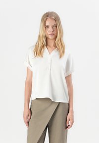 Атласная блузка Атласная блузка