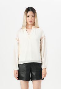 Шифоновая блузка Шифоновая блузка