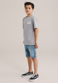 Футболка Футболка