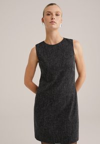 Платье Платье