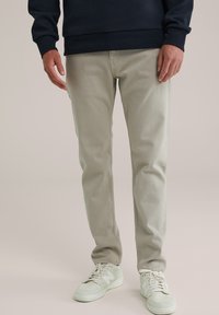 Прямые джинсы Прямые джинсы