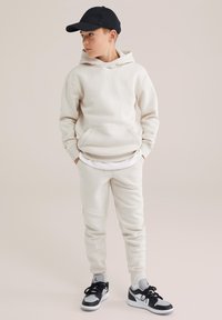 Брюки Брюки