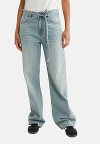 Джинсы Джинсы