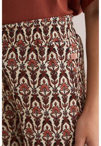 Брюки Брюки