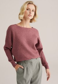 Пуловер Пуловер