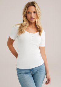 Футболка Футболка