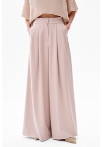 Брюки Брюки