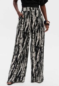 Широкие брюки Широкие брюки