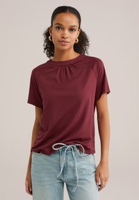 Футболка Футболка