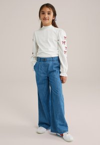 Лонгслив Лонгслив